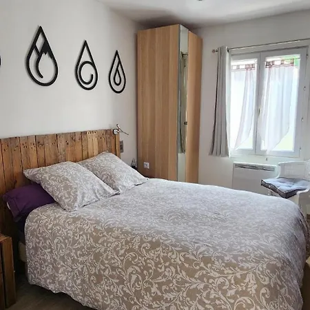 Semesterbostad Maison Au Bout Du Chemin *